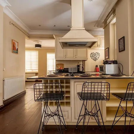 Cihangir With 3 Bedrooms And 2 Bathrooms