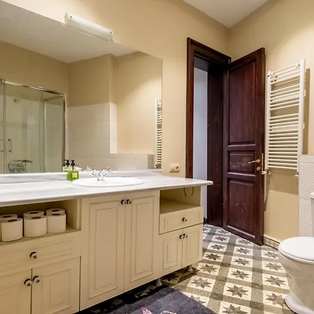 Cihangir With 3 Bedrooms And 2 Bathrooms *